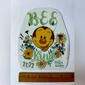 Disney Magnet - 2022 Flower and Garden Festival Bee Kind Bumblebee